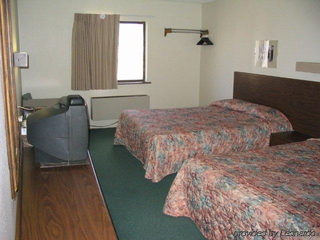 Homestead Inn Wolf Point Kamer foto